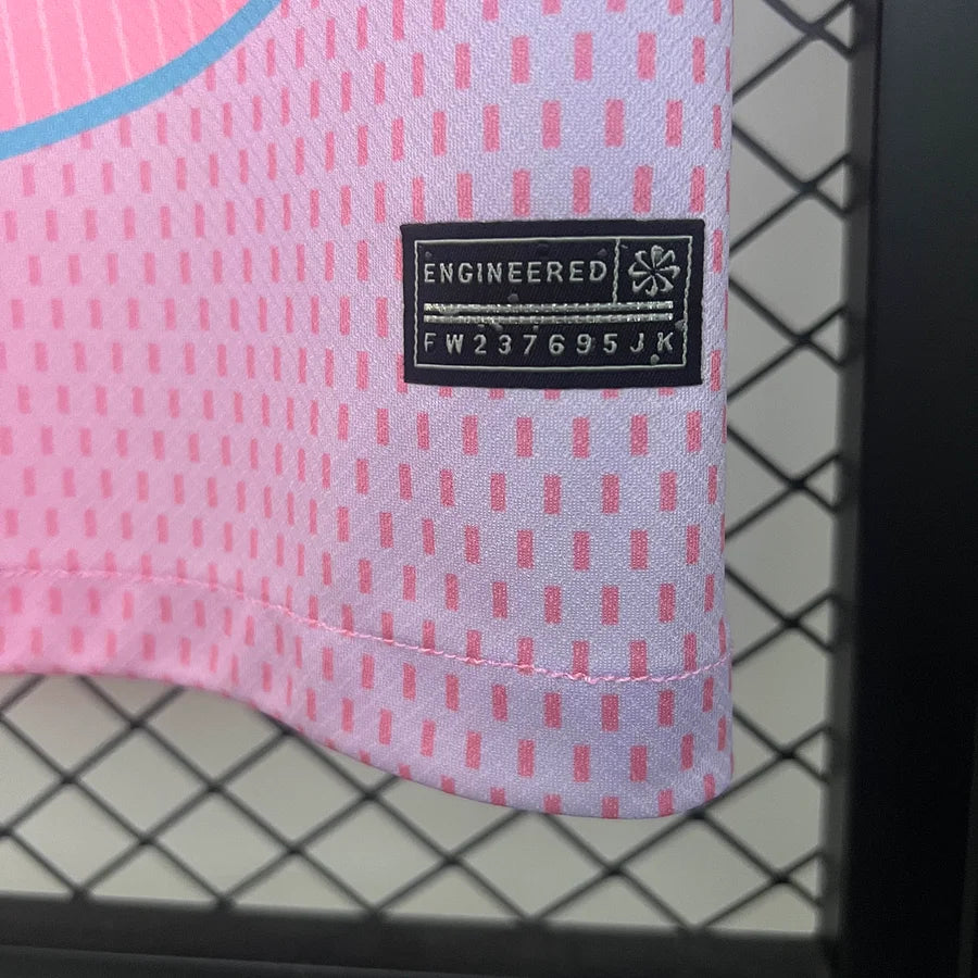 Barcelona Pink Aurora