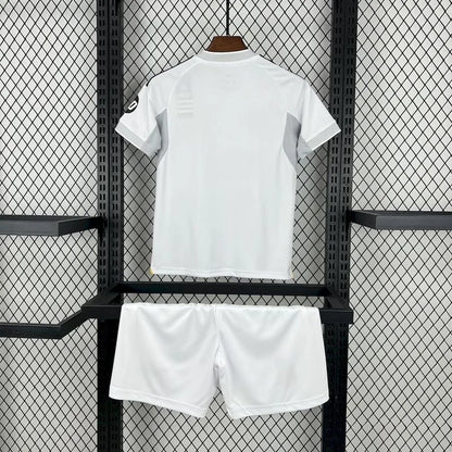 Real Madrid 2025/26 Kinderset