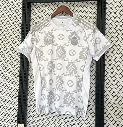 Real Madrid X LV (Ltd. Edition)